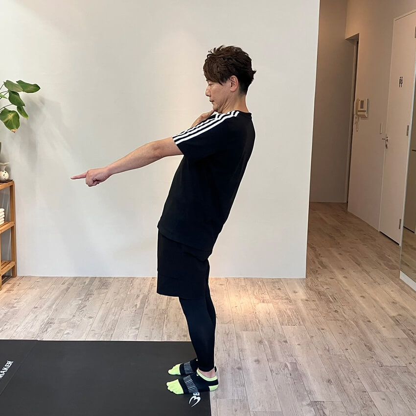 ※息を吸いながらお尻を出し、吐きながら引く