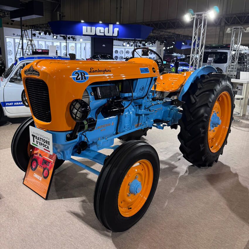 ウイングオートが出品した「ランボルギーニ トラクター 3352R」。1959年から1962年にかけて780台生産された希少なモデル、だそう。