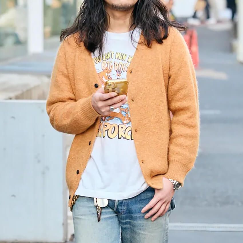 洒落た大人の“カーディガン術”をスナップで。春先に役立つ5名の好サンプルを紹介 - 11枚目の画像