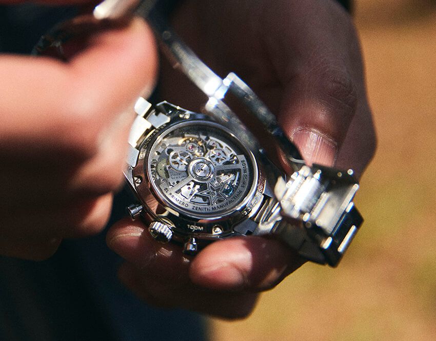 はんにゃ.金田のリアル私服をスナップ！愛用品はニューバランス2002R、レッドキャップのデニム… - 15枚目の画像