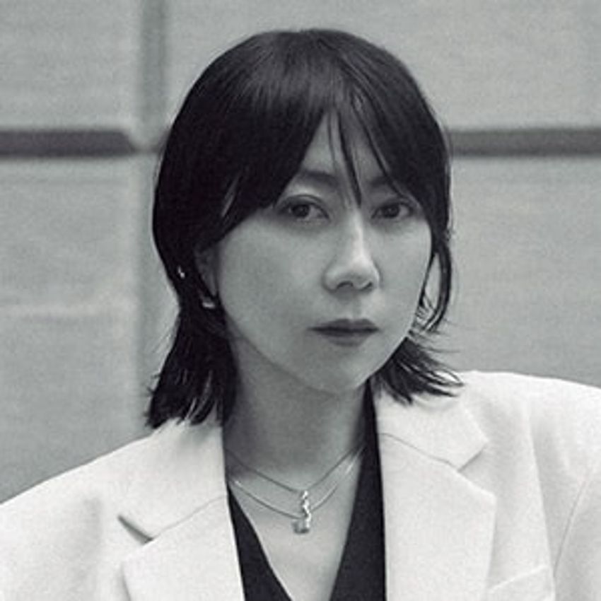 「カルティエ」も「ティファニー」も自然体で。女性目線で紐解く“好印象なアクセ使い”のヒント - 1枚目の画像