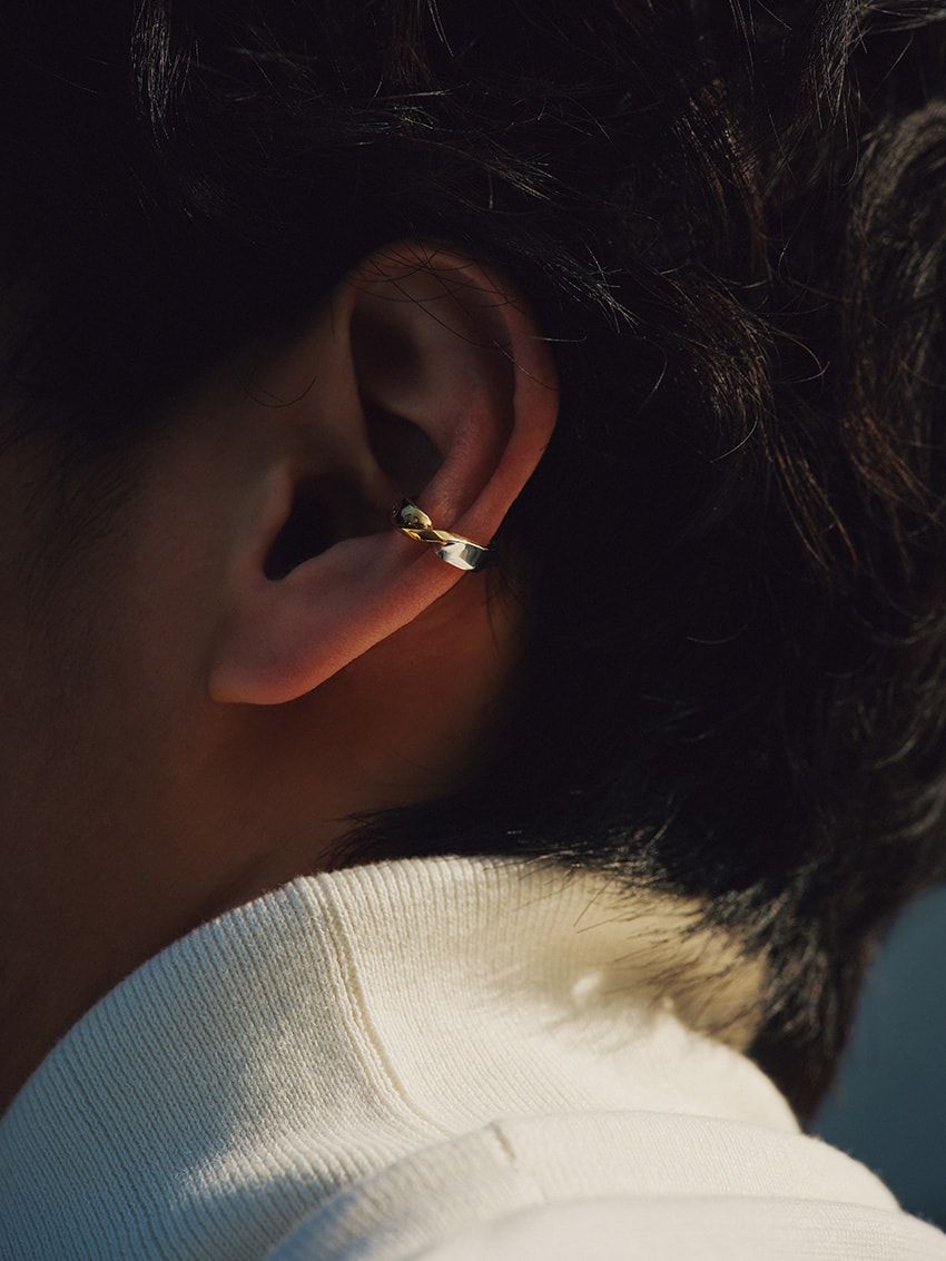 クロムハーツ、マルジェラetc.「着飾らないで、馴染ませて！」女性に教わる、ジュエリー選び - 6枚目の画像