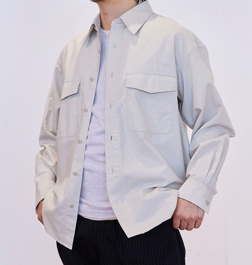 175cm68kg、Lサイズを着用