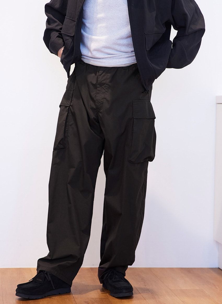 全部4990円以下！「ユニクロ ユー」の新作デニム、スウェット、カーゴパンツetc.徹底試着レビュー - 14枚目の画像