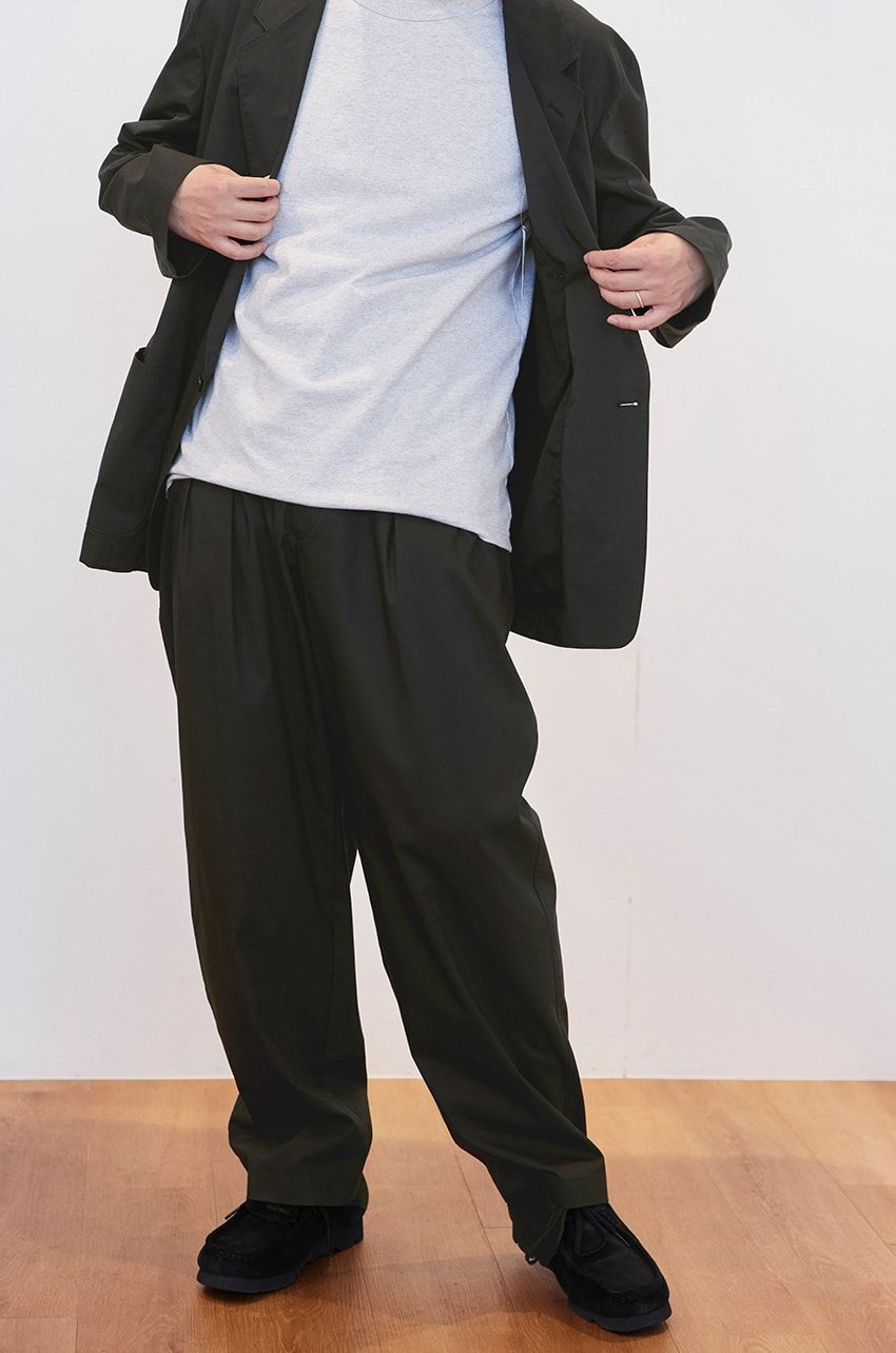 全部4990円以下！「ユニクロ ユー」の新作デニム、スウェット、カーゴパンツetc.徹底試着レビュー - 48枚目の画像