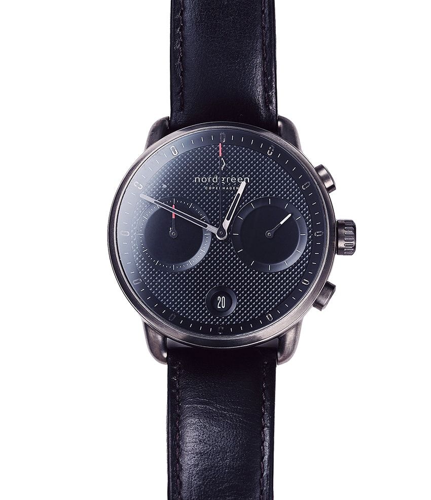 ラッパー般若さん愛用のドクターマーチンに、ロレックスや車まで。連載担当8名の“買い物談義” - 10枚目の画像