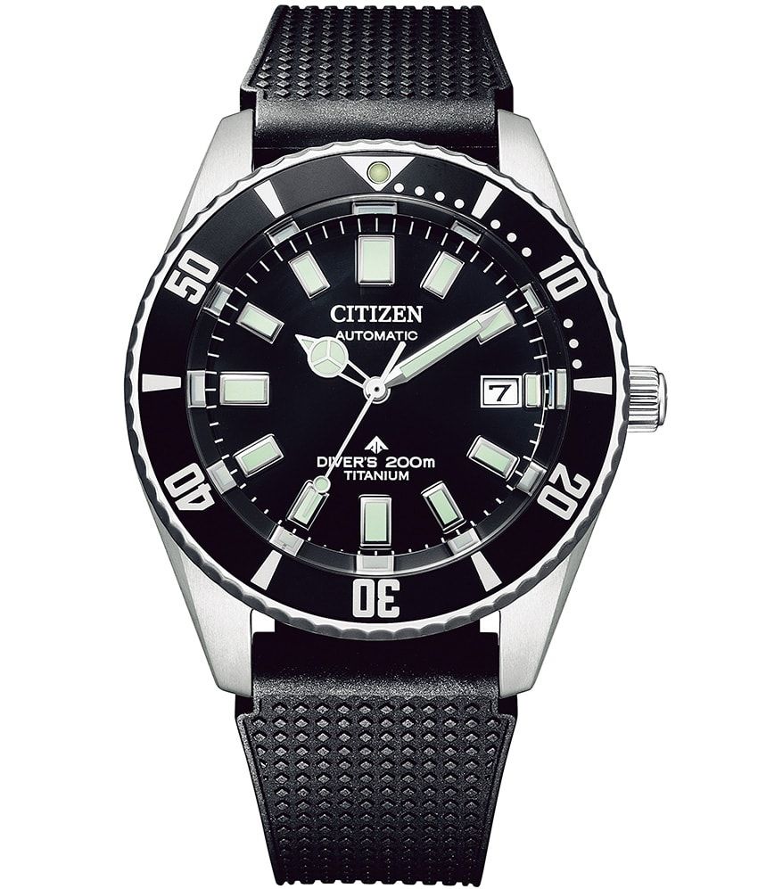 スーパーチタニウムケース、41㎜径、自動巻き。11万5500円／シチズン プロマスター（シチズン　0120-78-4807）