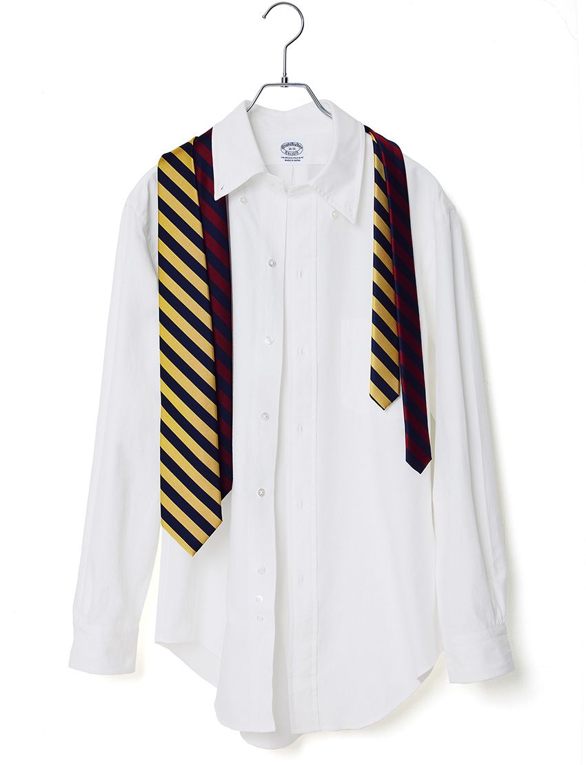 シャツ4万4000円、タイ各1万8700円／ともにブルックス ブラザーズ（ブルックス ブラザーズ ジャパン　0120-02-1818）