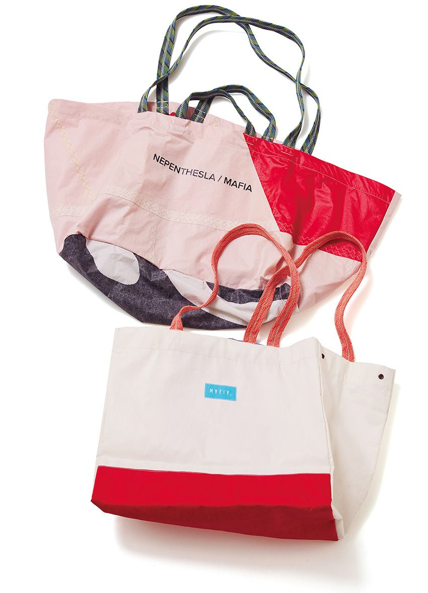 上●H35.5×W56×D35.5㎝ 1万7600円、下●H42×W32×D20㎝ 1万8700円／ともにマフィア バッグス（デュマイロ　dumilo.com）