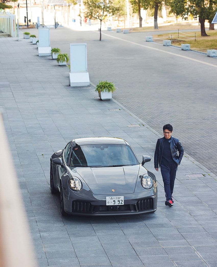 「ポルシェ911」初のハイブリッド！ エンジン音は？ 走行性は？ 安東弘樹が徹底レビュー - 5枚目の画像