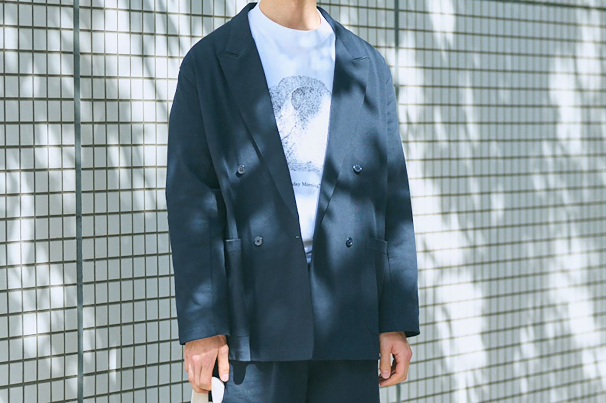 話題の「フルーツオブザルーム」のスーツも！“ジャケパンスタイル”の