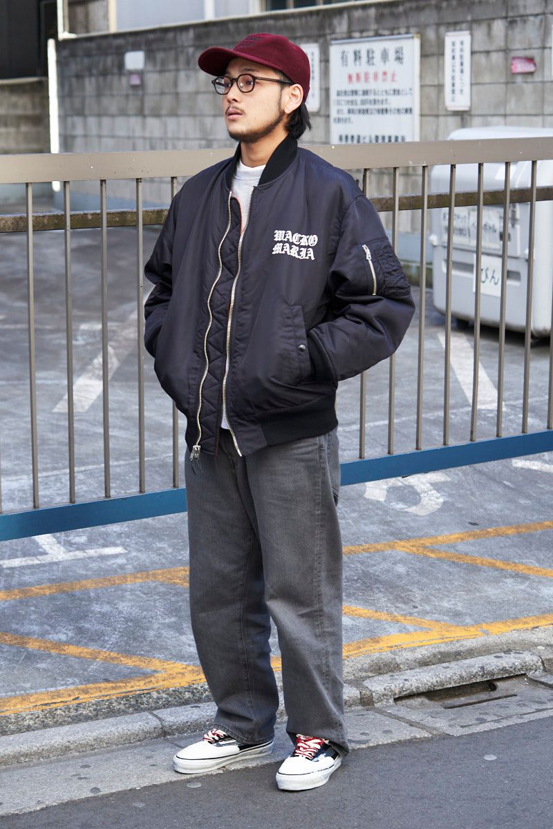 ジャケット、パンツ、帽子＝すべてワコマリア