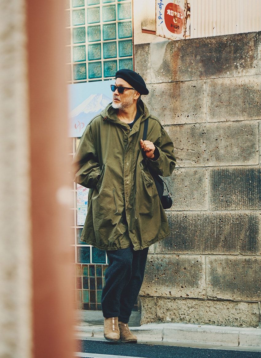 種カジ流の“早春”コーデ。ミリタリーアウターに「グイディ」のブーツで、向かうは銭湯!? - 5枚目の画像