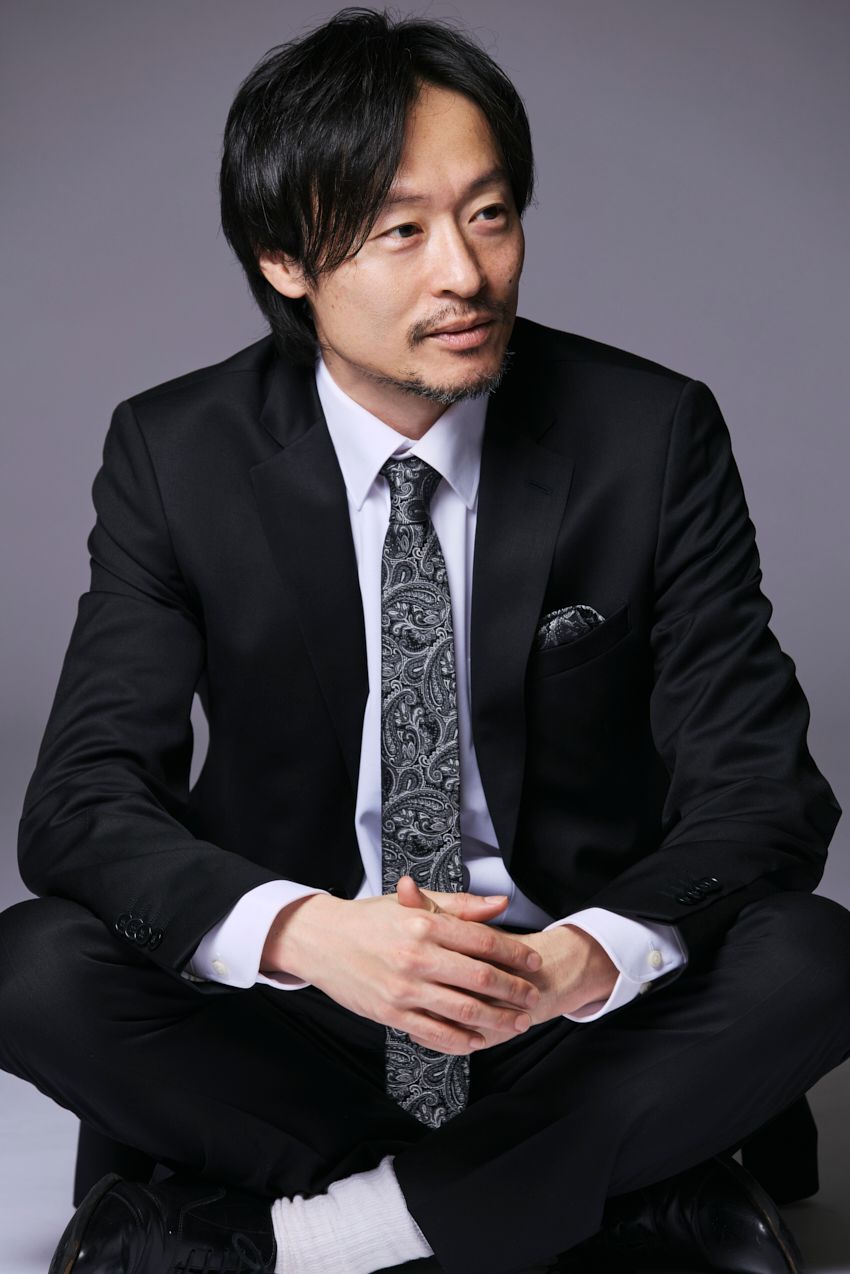 「不安や孤独の先に、自分の性根が見えてくる」和牛解散から2年、孤高の芸人・川西賢志郎の現在地 - 2枚目の画像