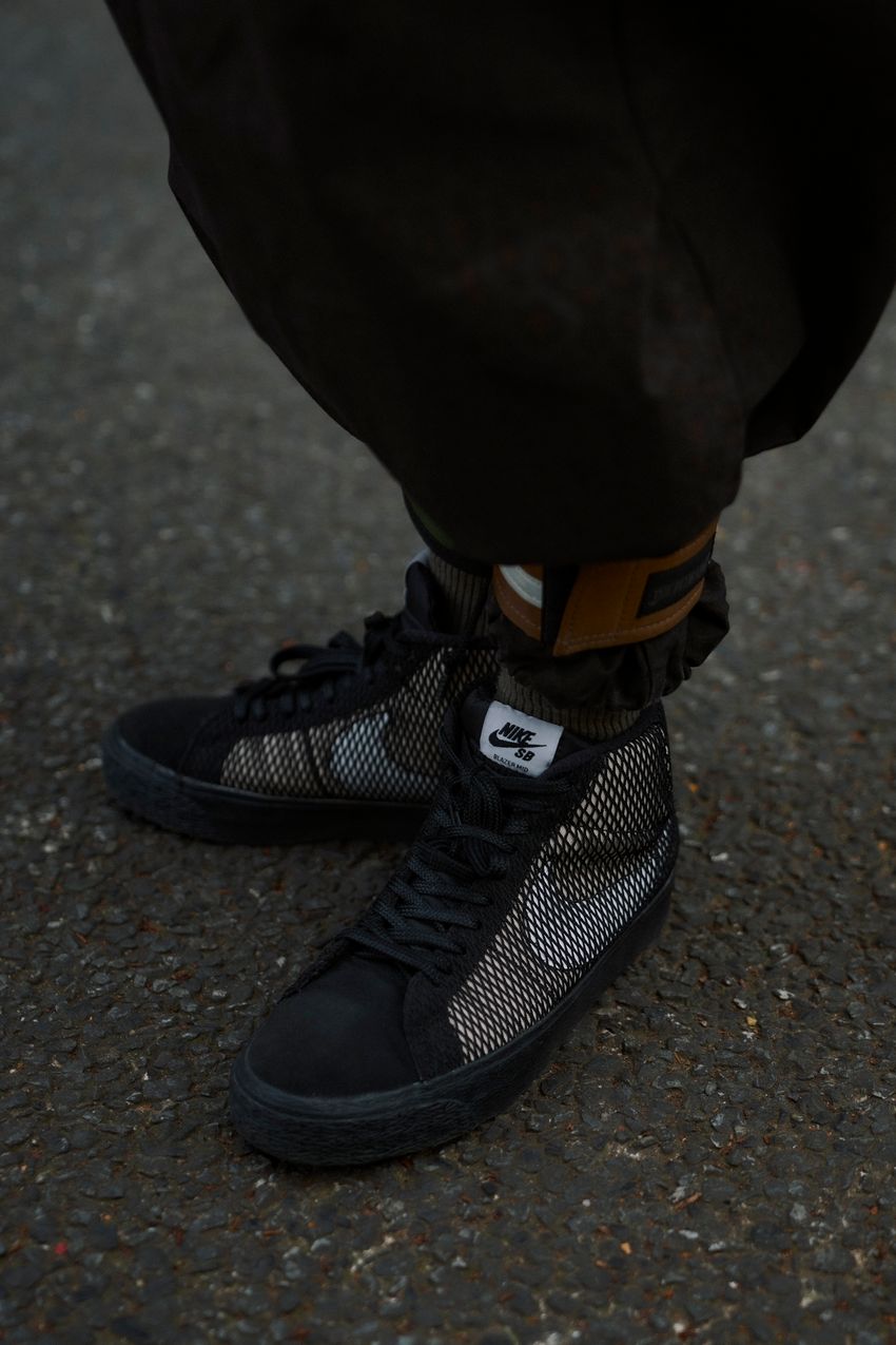 【春のモノトーン】男女でコーデを比較！男性はアクセやレザーで武骨にする傾向？ 女性は…… - 9枚目の画像