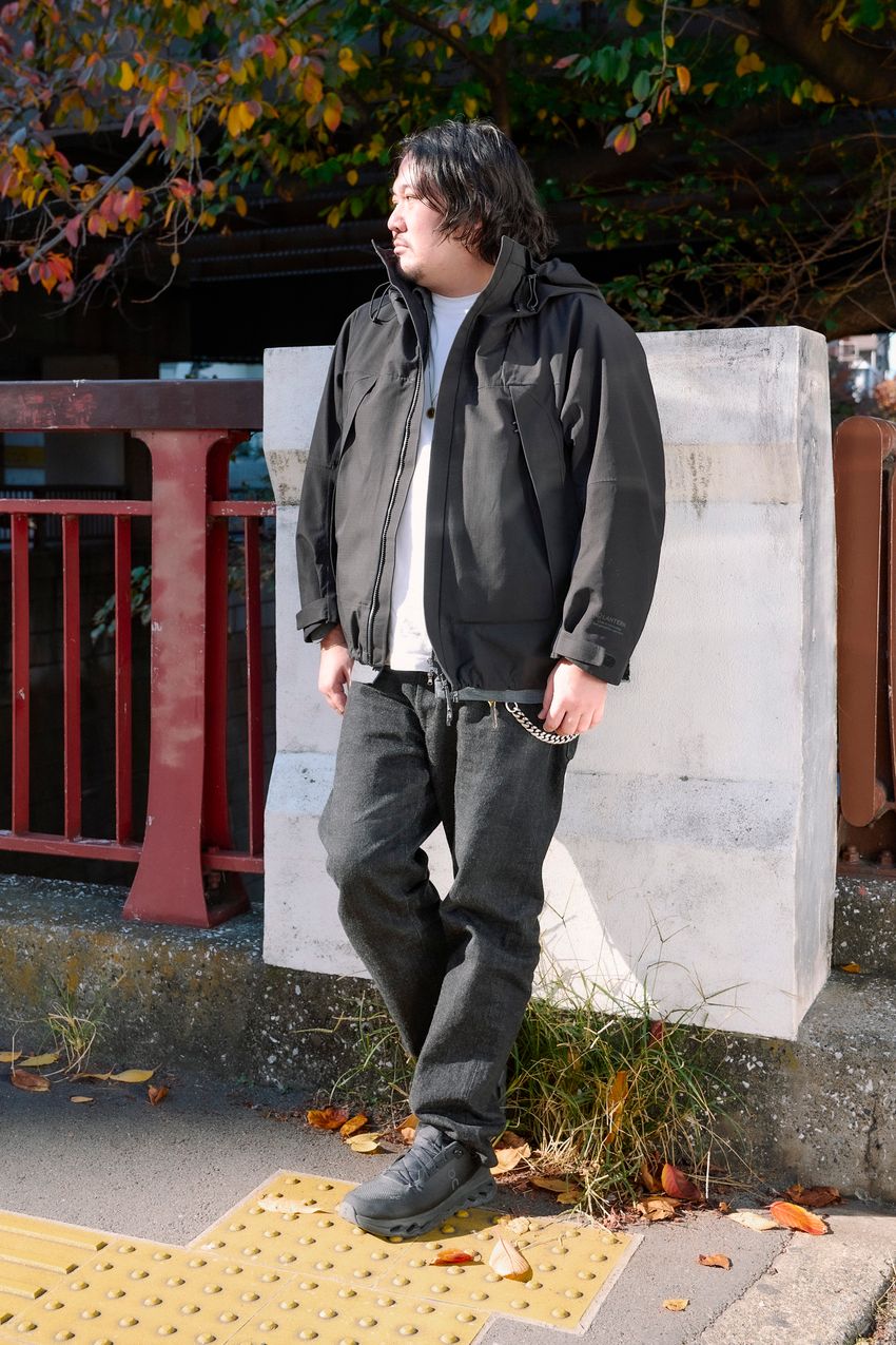 魅惑の"デニム×ウォレットチェーン"スタイル集。街角で見つけた5人を一挙紹介 - 2枚目の画像