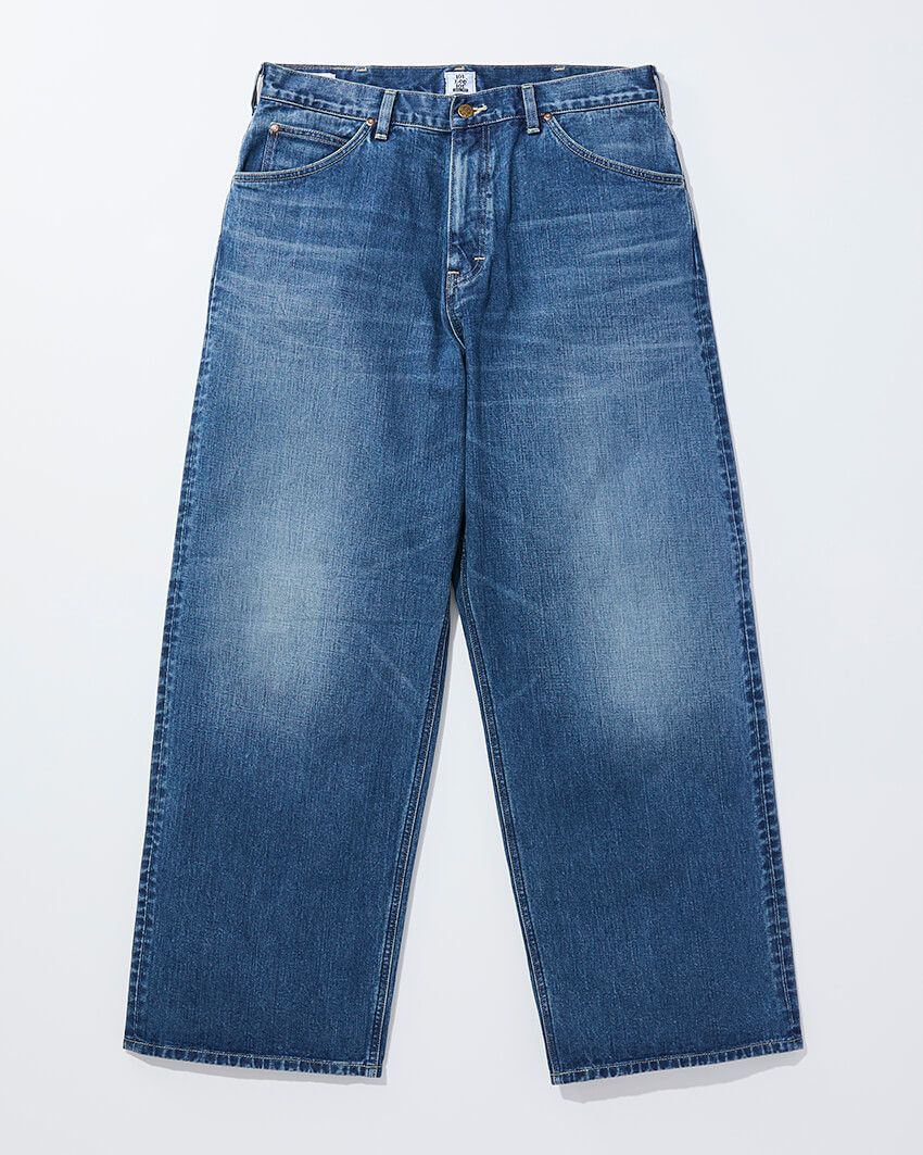 「ワイド」2万8600円／リー（エドウイン