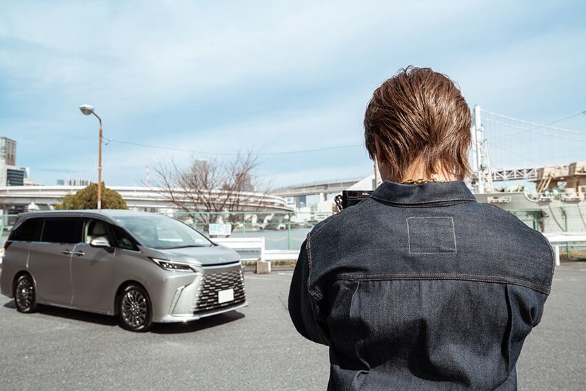 NEWS・小山慶一郎がゲレンデから「レクサス LM」へ。リアル愛車を初公開！「もう1台持つなら…」 - 18枚目の画像