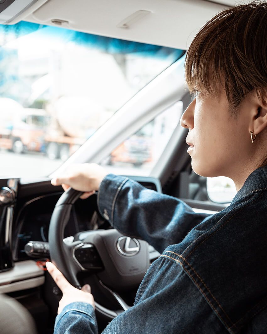 NEWS・小山慶一郎がゲレンデから「レクサス LM」へ。リアル愛車を初公開！「もう1台持つなら…」 - 13枚目の画像