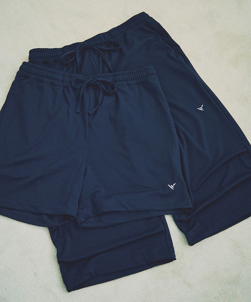 ハーフパンツ2万6400円、クロップドパンツ3万800円／ともにベネクス フォー ウールラボ（ベネクス　046-200-9288）