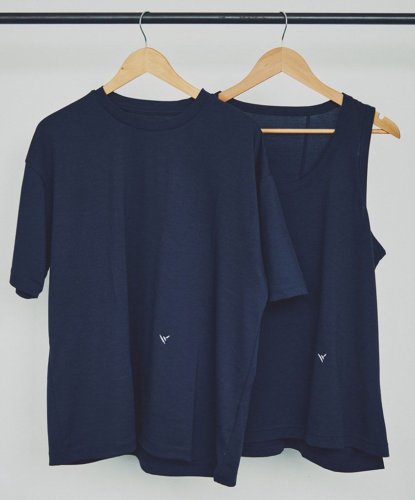 ショートスリーブ1万8700円、タンクトップ1万4300円／ともにベネクス フォー ウールラボ（ベネクス　046-200-9288）