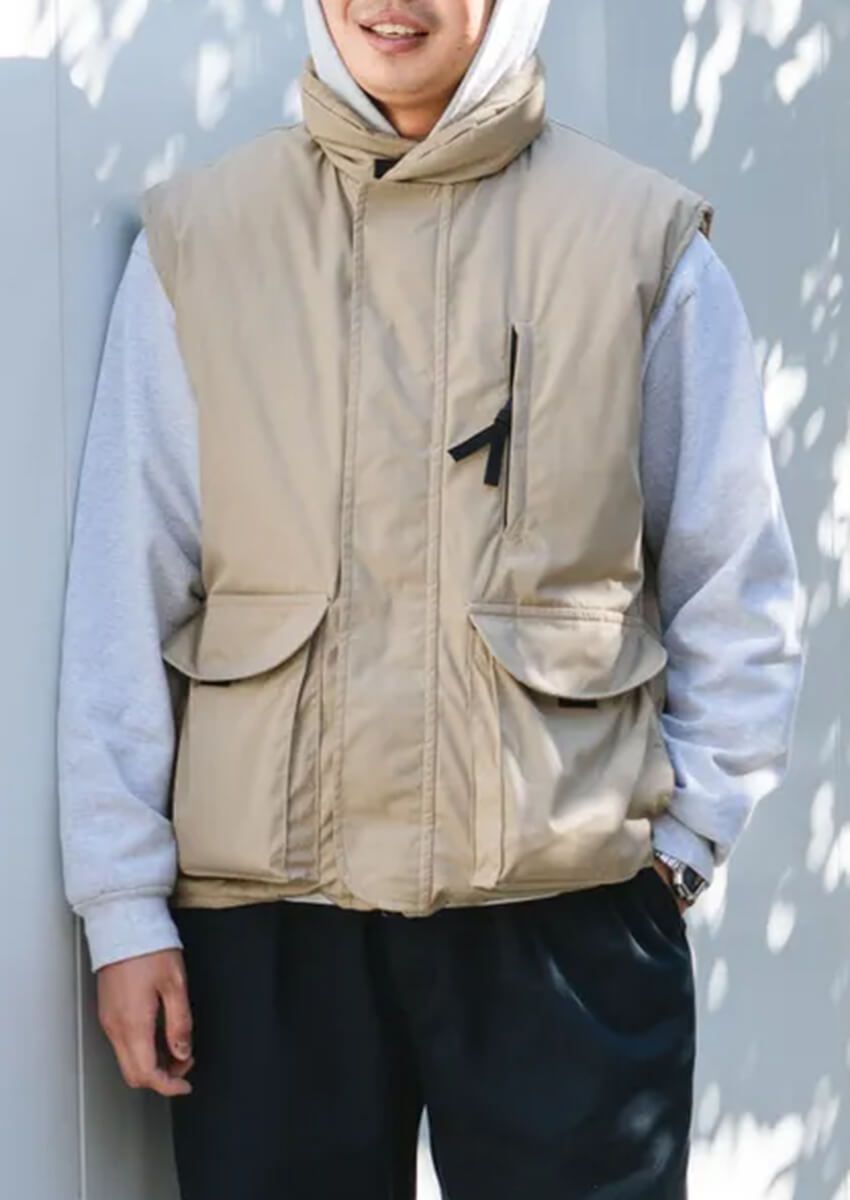 これから重宝する“ベスト”コーディネイト。カーハート、古着etc. 街角のリアルにフォーカス - 1枚目の画像