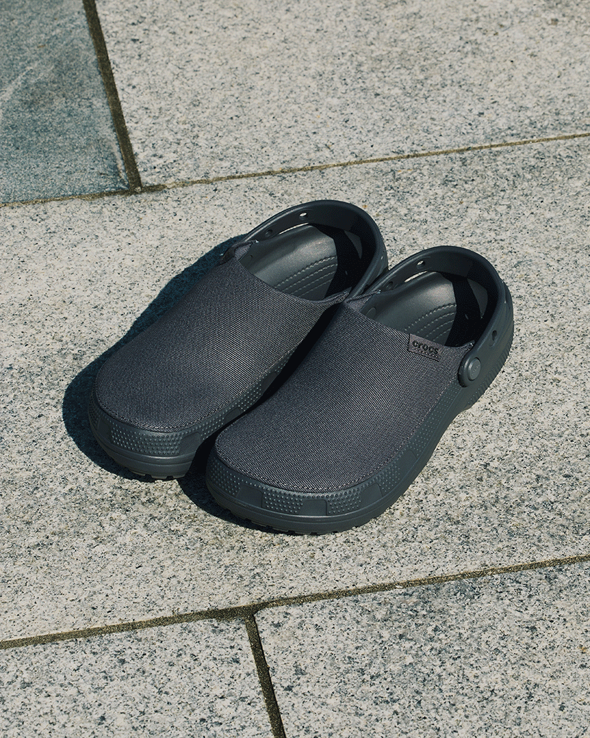 「クラシック クラフテッド クロッグ」8250円／クロックス（クロックス・ジャパン 0120-55-9694）