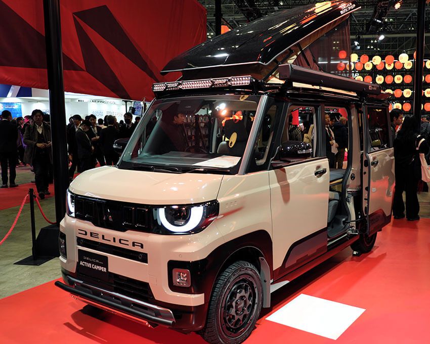 パジェロ顔の「デリカ ミニ」も！三菱自動車がバカ売れ中の“四駆のデリ丸”を公式カスタム - 1枚目の画像