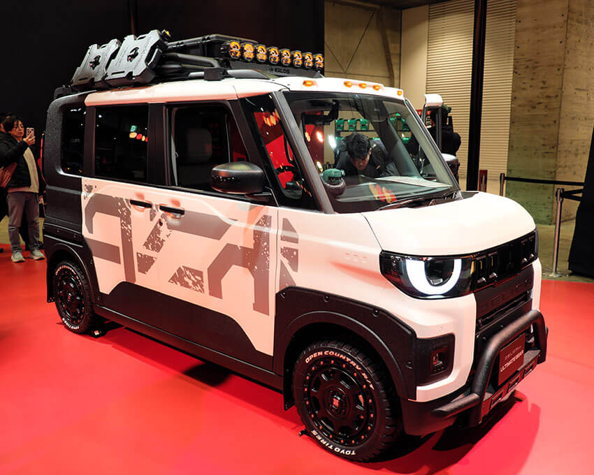 パジェロ顔の「デリカ ミニ」も！三菱自動車がバカ売れ中の“四駆のデリ