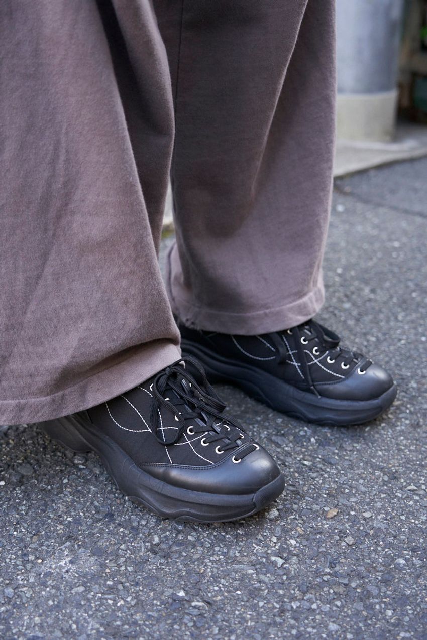 “よくある春コーデ”に差をつける手っ取り早い選択肢！「カラフルなブルゾン」を纏った5名の選択肢 - 9枚目の画像