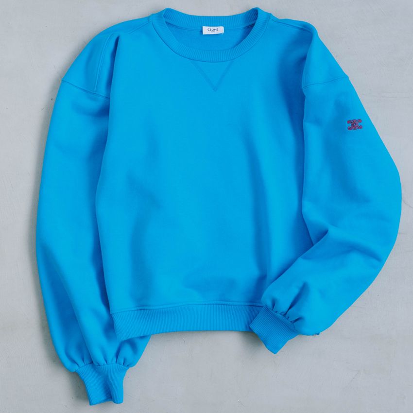 「オーバーサイズ クルーネックセーター」17万500円（予定価格）／セリーヌ（セリーヌ ジャパン　03-5414-1401）