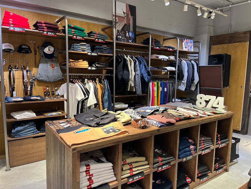 ディッキーズ 渋谷に潜入！ 874、ダブルニーetc.洒落た業界人10名のリアル私服をスナップ - 8枚目の画像