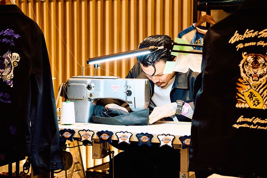 ディッキーズ 渋谷に潜入！ 874、ダブルニーetc.洒落た業界人10名のリアル私服をスナップ - 6枚目の画像