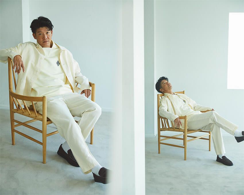 シャツ２万5300円、ポロシャツ２万2000円、パンツ20900円、靴１万5950円／すべてラコステ