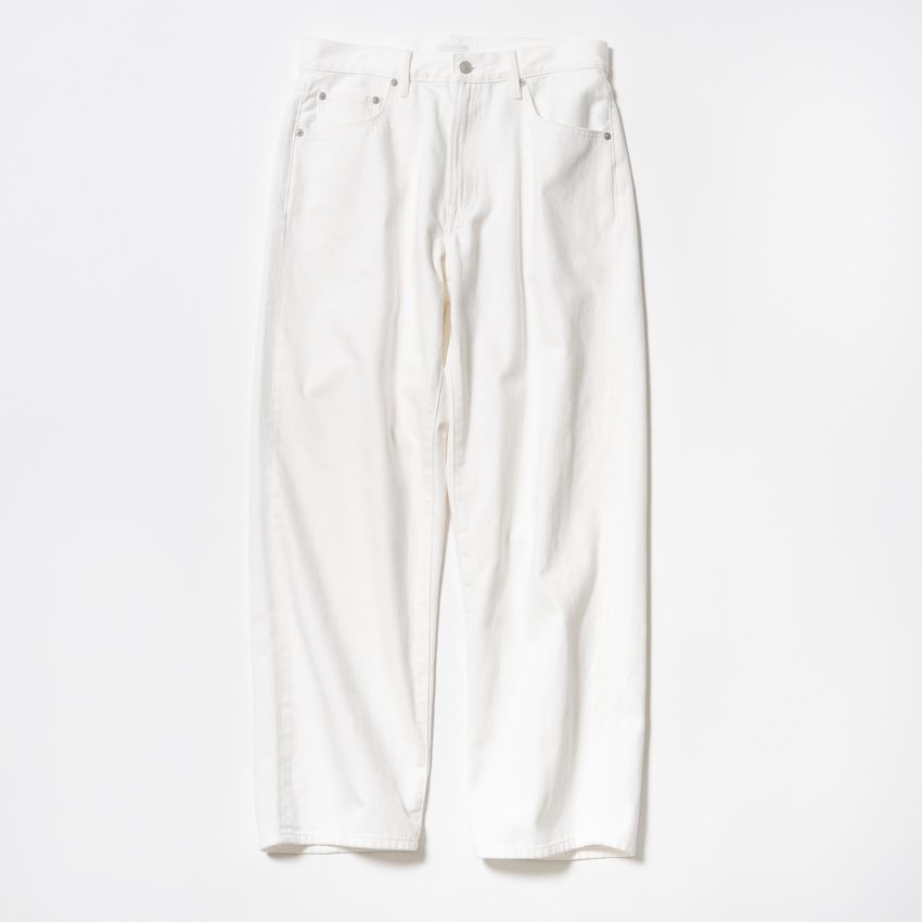 4990円／UNIQLO   0120-170-296