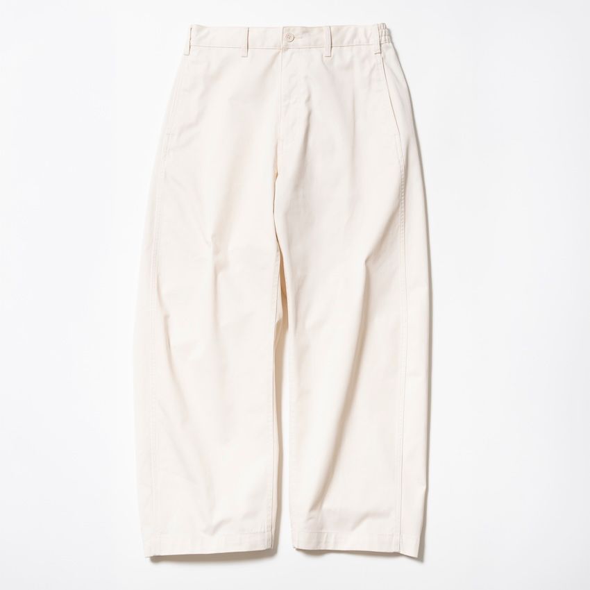 2990円／GU   0120-856-452