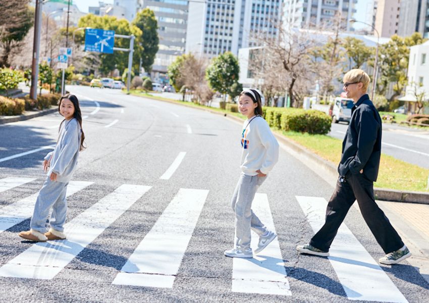 汚れても味になる「黒ディッキーズ」が相棒！ 4児のパパ・ユージの親子パパラッチ - 11枚目の画像