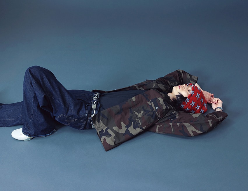 最終値下げ　URU TOKYO 菅田将暉着用　　WIDE DENIM PANTS 菅田将暉が“ポチった”私物デニムを披露。「なぜ、デニムをはくのか