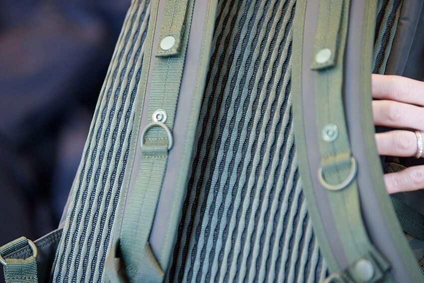 「モノクローム デイパック」12万1000円／ポーター（ポーター 表参道　03-5464-1766）