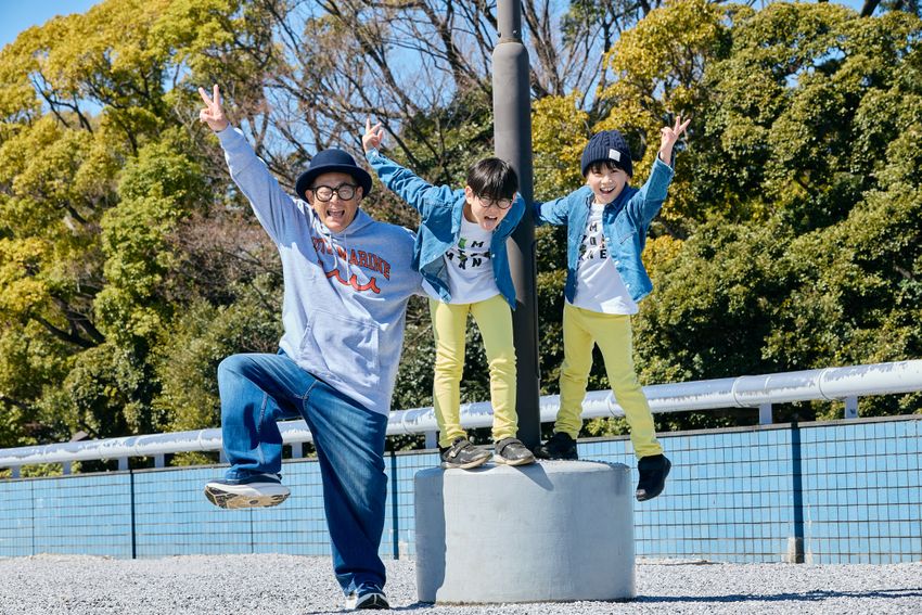 ルーツは「とんねるず」と「ビー・バップ」。ココリコ・遠藤の飾らないパパファッション - 1枚目の画像