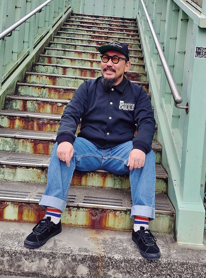 「グレーのNB」は使える靴No.1！ラクとお洒落を両立するスウェットパンツ術【今週の人気記事TOP5】 - 1枚目の画像