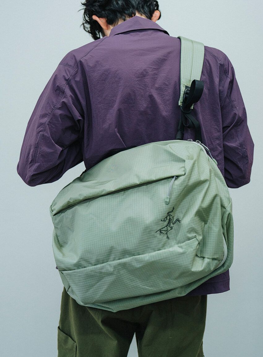 「インデックス 40 ボルダリング バッグ」2万2000円／アークテリクス（アークテリクス ゲストサービスセンター　https://arcteryx.jp）