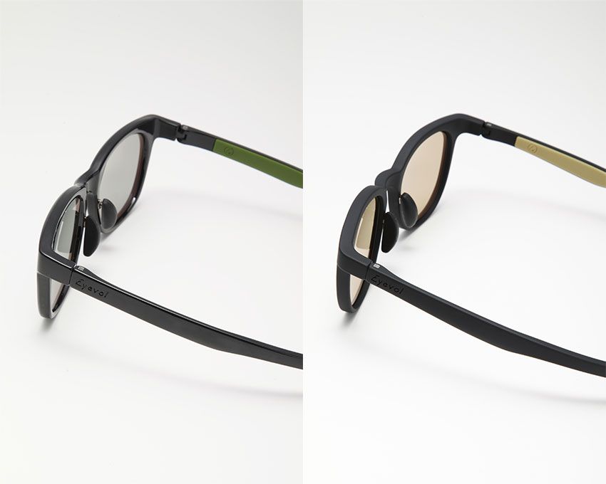 側面のブランドロゴはフレームと同色でデザイン。主張を抑えた、洗練された印象が漂う。