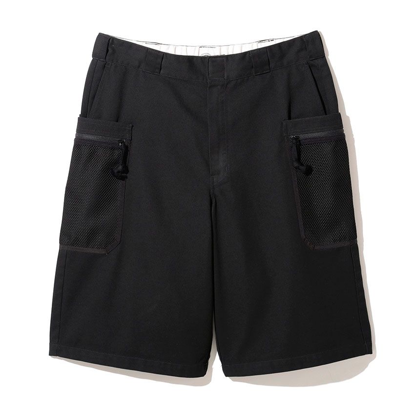 「EASY GEAR BUGGY SHORTS」1万9800円／グリップスワニー×ディッキーズ（スワニー販売　03-3306-1411）