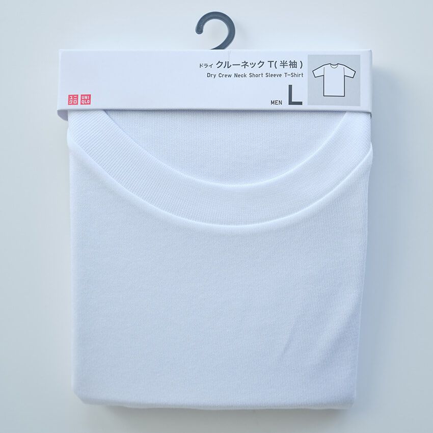 上「ドライクルーネックT（半袖）」590円／ユニクロ