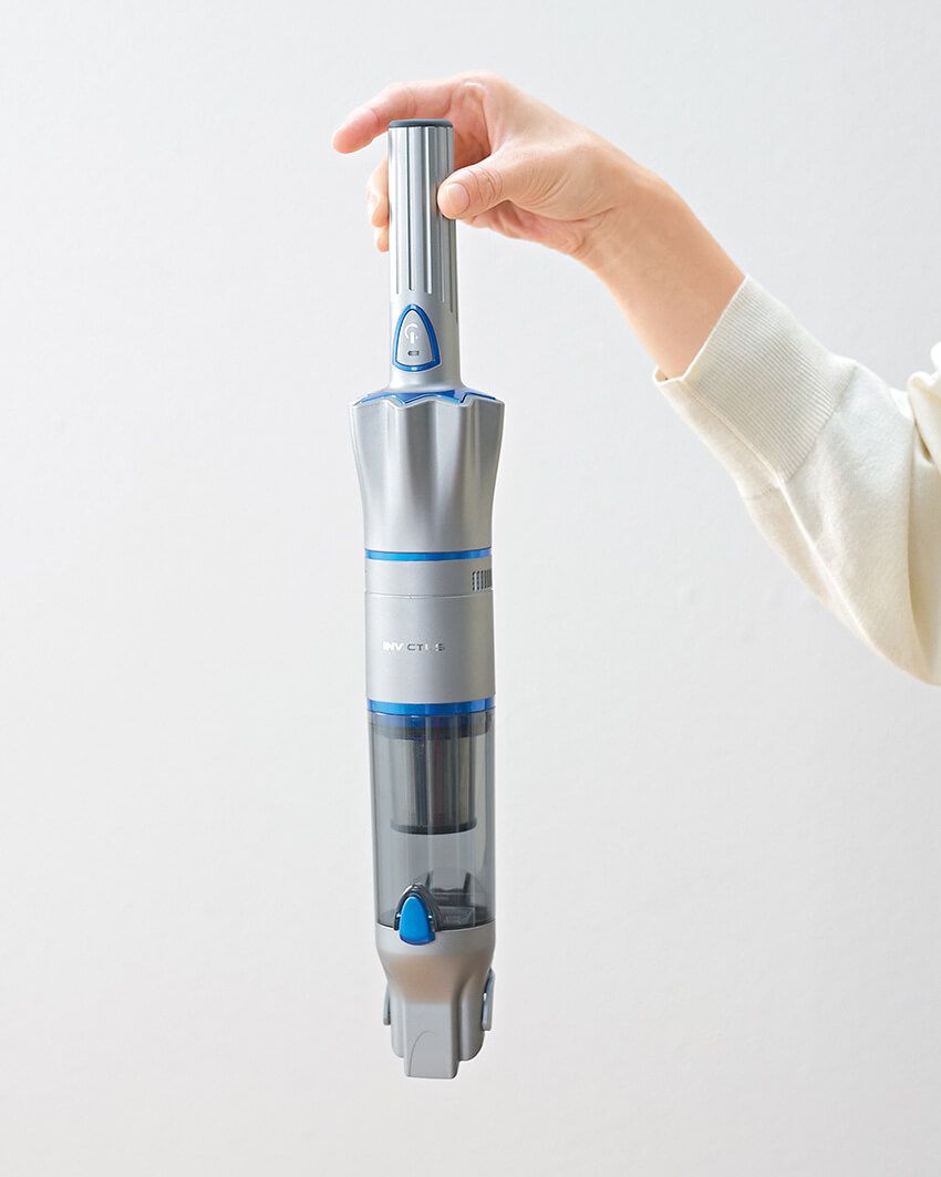 【読者プレゼント】“ペットボトル1本分”の軽さなのに驚異の引力！コードレスクリーナー「インビクタス ワン V2」 - 2枚目の画像