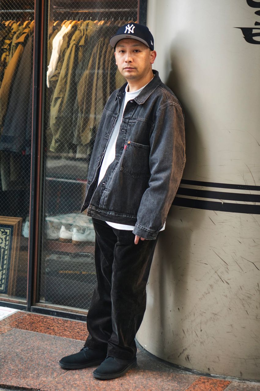 「モノトーンコーデ」上級者を春の街角で選抜！“白＆黒”だけで軽やかに装った5名の好例 - 3枚目の画像