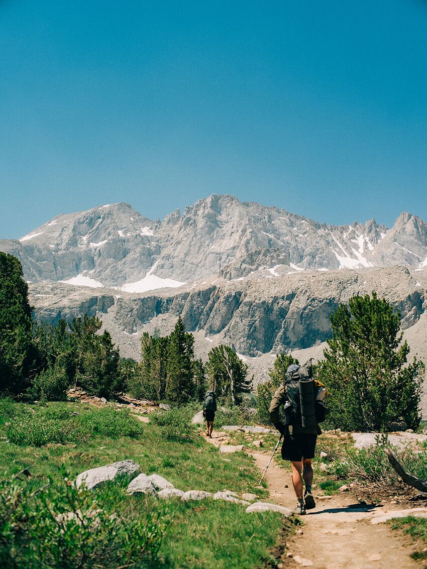 「マウンテンハードウェア」からアースデイに贈るフォトTがリリース！18日間の旅を一枚に - 7枚目の画像