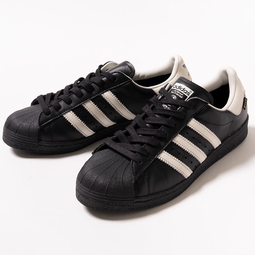 「SUPERSTAR 82 GTX FOR JAPAN」1万8700円／アディダス オリジナルス（アディダスコールセンター　03-6732-5461）
