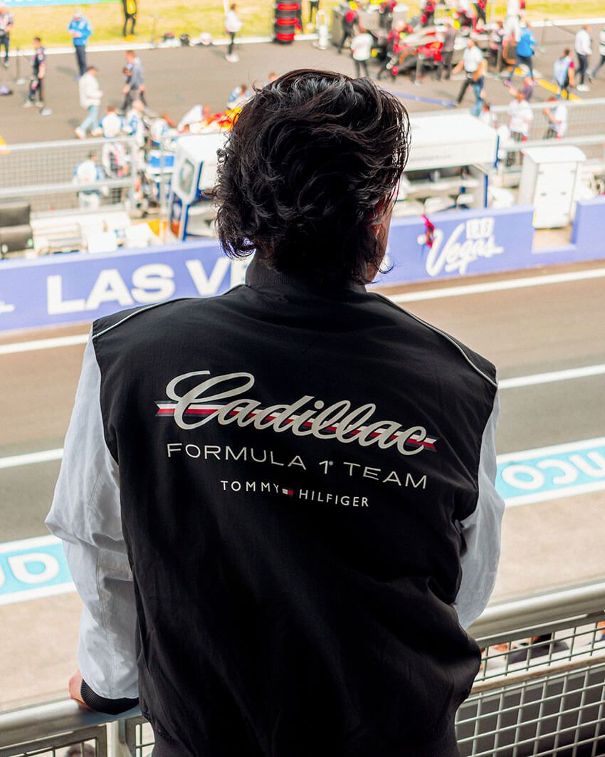  アメ車好きの伊藤英明がチーム「トミー ヒルフィガー」としてF1をパドッククラブで初体験！ - 16枚目の画像